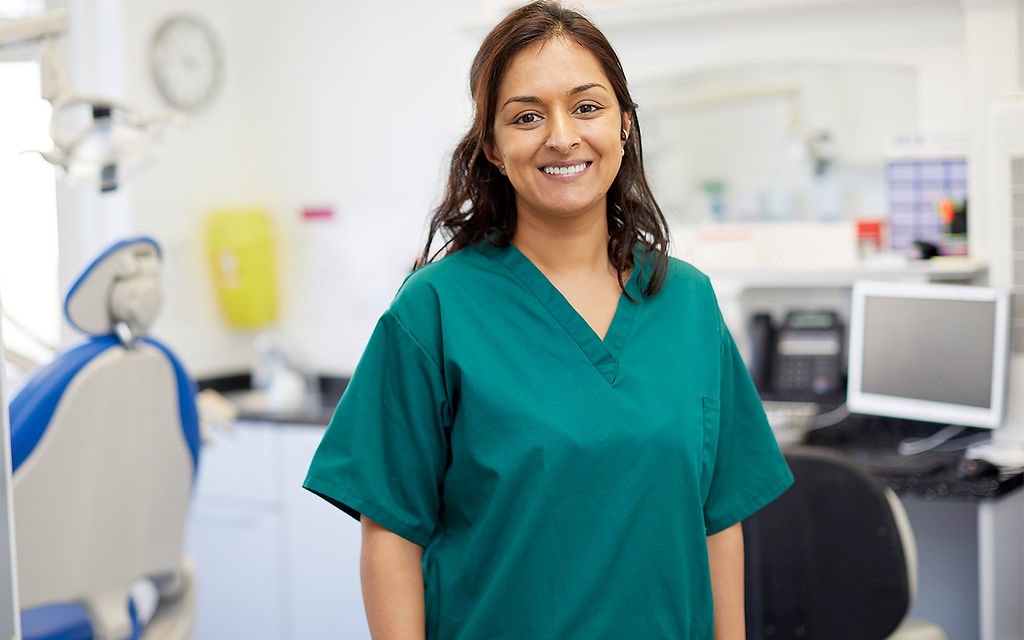 Charlton-Dentist-Desktop-min.jpg Charlton-Dentist-Desktop-min.jpg