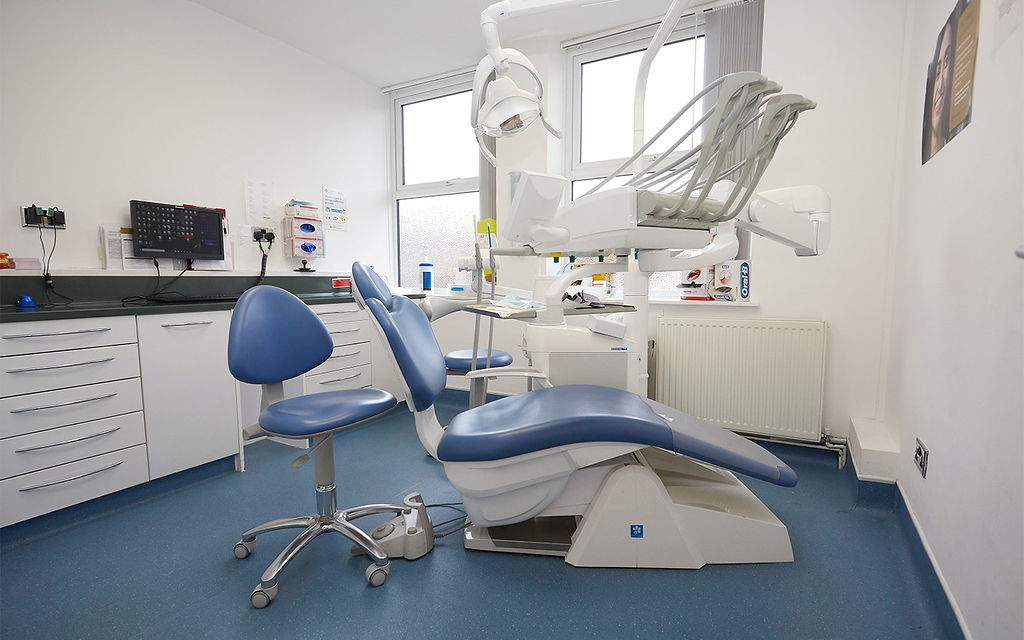 Manor Dental Clinic Oxford Dentist Colosseum Dental