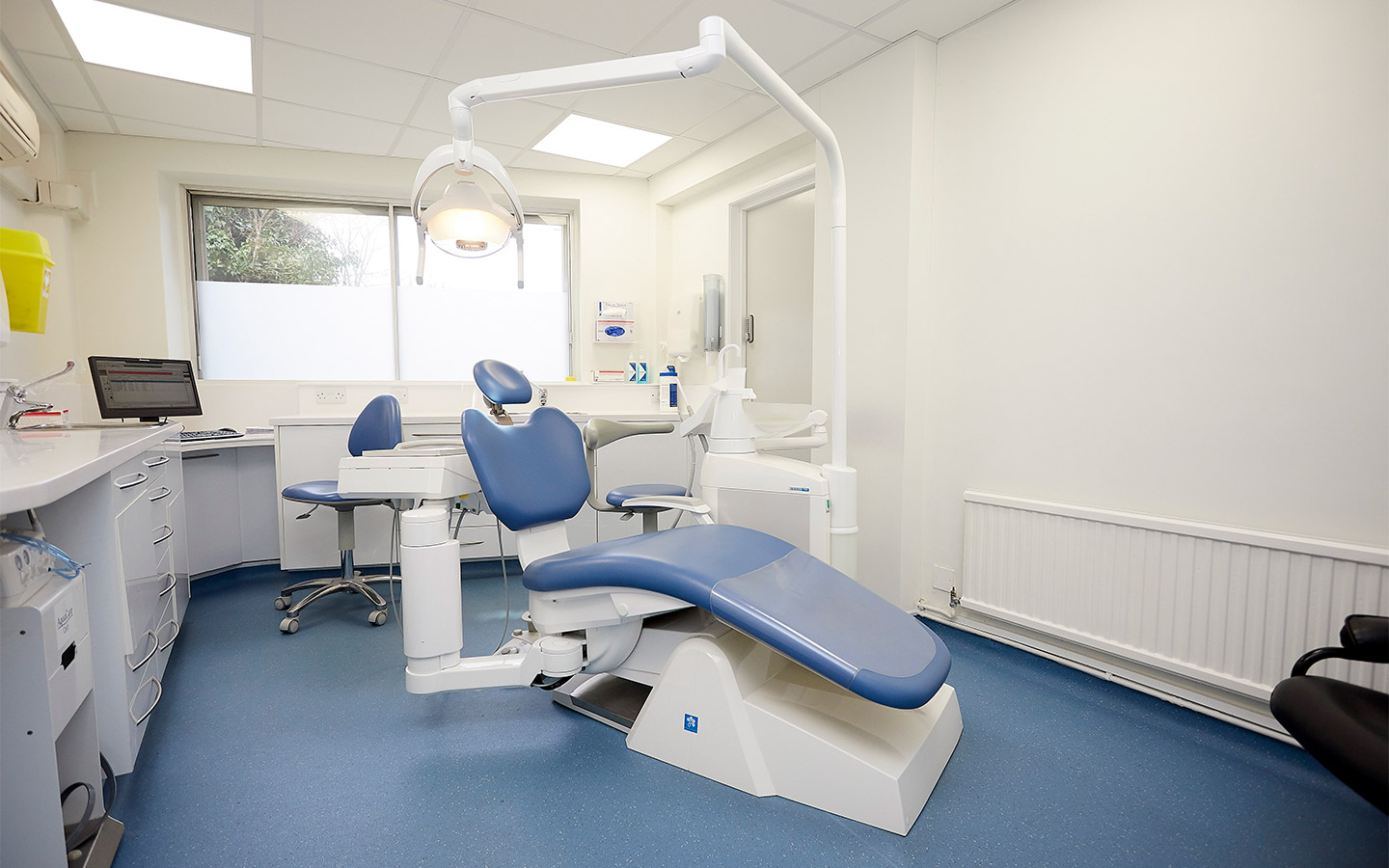 Hollybush Dental Clinic Crawley Dentist Colosseum Dental